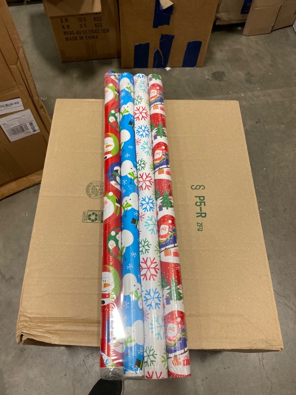Photo 2 of American Greetings Christmas Reversible Wrapping Paper Bundle, Santa, Snowflakes and Snowmen (4 Rolls, 160 sq. ft.) NEW
