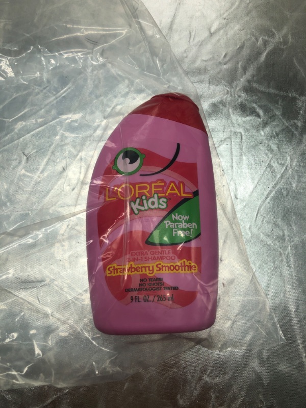 Photo 2 of L'Oreal Paris L'Oreal Kids Extra Gentle 2-in-1 Shampoo, Strawberry Smoothie, 9 fl. oz.