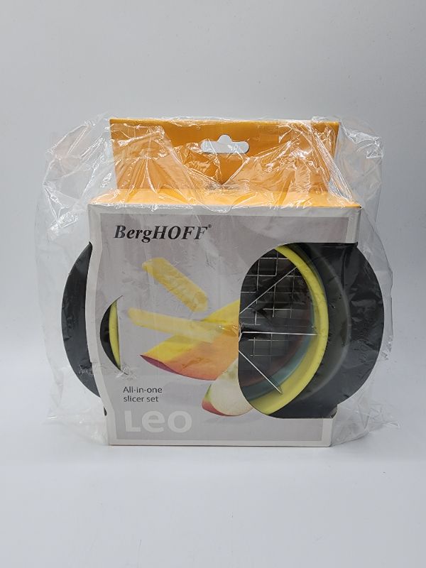 Photo 2 of BergHOFF Leo All-in-1 Fruit and Vegetable Slicer Dicer Set, 19.5 x 18 x 6 cm, Multi-colour Modern
