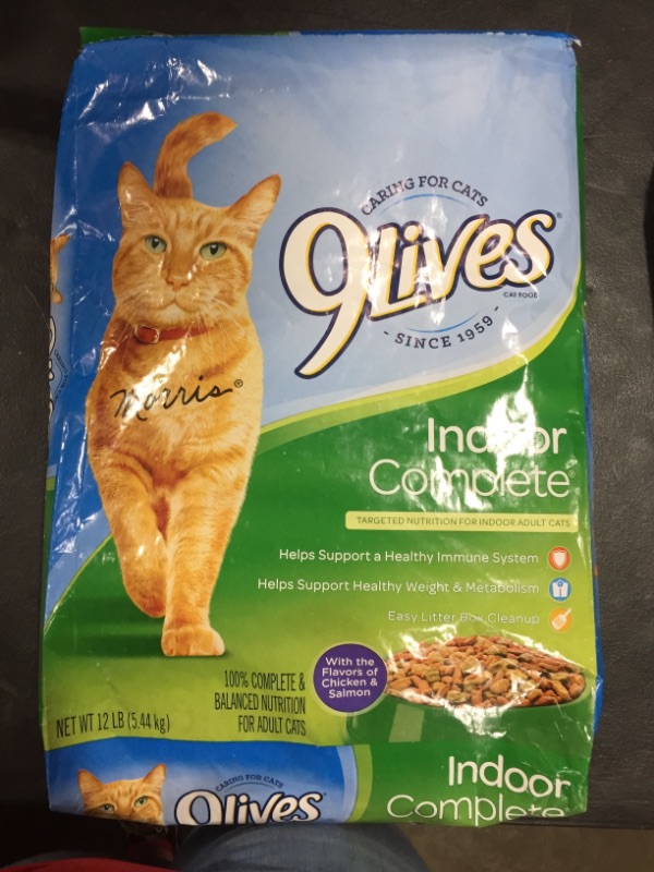 Photo 2 of 9Lives Indoor Complete Dry Cat Food Bonus Bag, 12 lb best by: 04/02/22