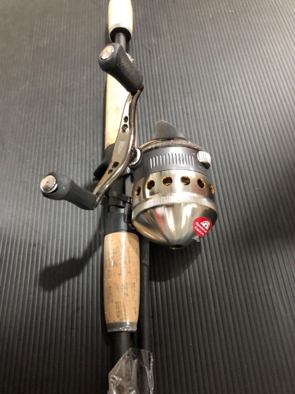 Photo 4 of Zebco Delta Spincast Reel and 2-Piece Fishing Rod Combo