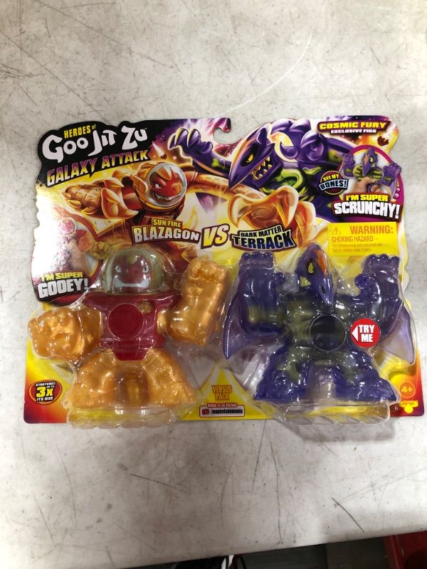 Photo 2 of Heroes of Goo Jit Zu Galaxy Attack Action Figure - Cosmic Fury Versus Pack - Sun Fire Blazagon Vs Dark Matter Terrack