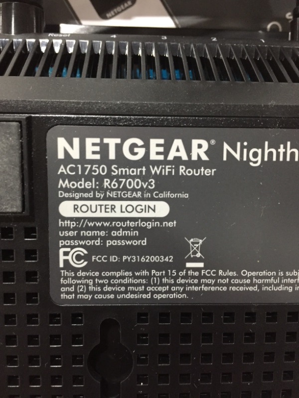 Photo 4 of NETGEAR Nighthawk Smart Wi-Fi Router, R6700 - AC1750 Wireless Speed Up to 1750 Mbps | Up to 1500 Sq Ft Coverage & 25 Devices | 4 x 1G Ethernet and 1 x 3.0 USB Ports | Armor Security
