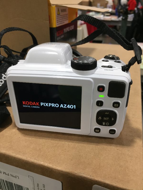 Photo 2 of Kodak PIXPRO 16MP 40X Digital Point & Shoot Camera W/ HD Video & 3 LCD AZ401-WH White
