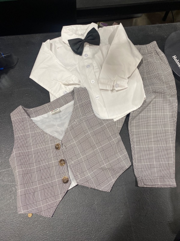 Photo 2 of A&J DESIGN Baby Toddler Boys Gentleman Bowtie Outfits Long Sleeve Tuxedo Suit 2 PCS Sets 90
