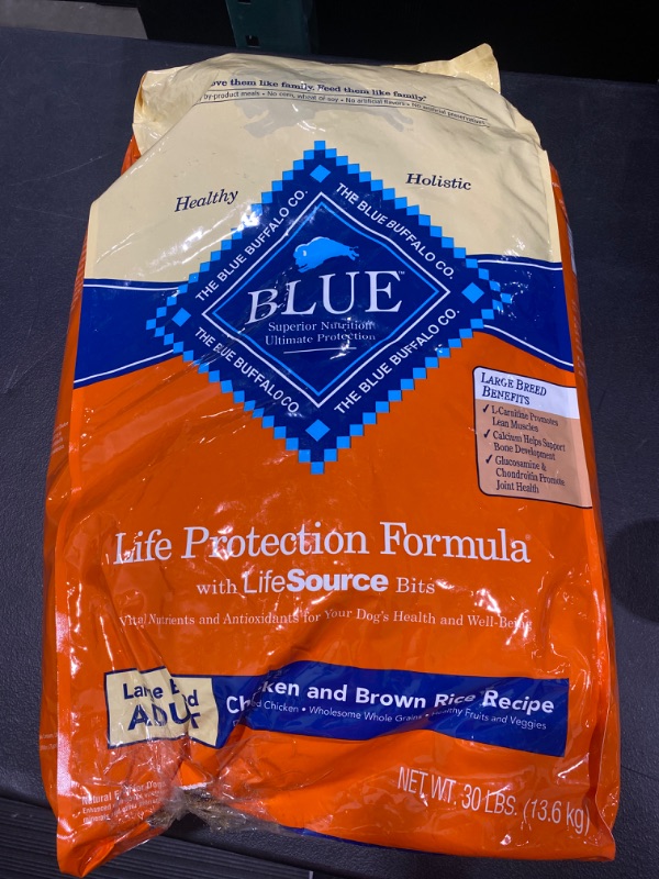Photo 2 of Blue Buffalo Life Protection Formula Natural Adult Large Breed Dry Dog Food, Chicken and Brown Rice 30-lb
