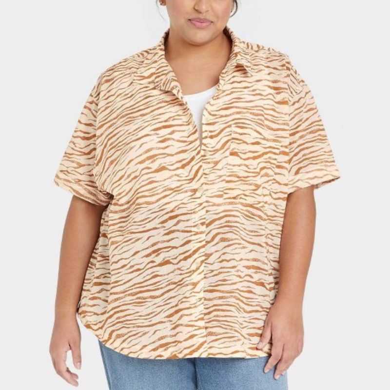 Photo 1 of Ava & Viv NWT Women's Rust Animal Print Short Sleeve Button Down Cotton Shirt XL