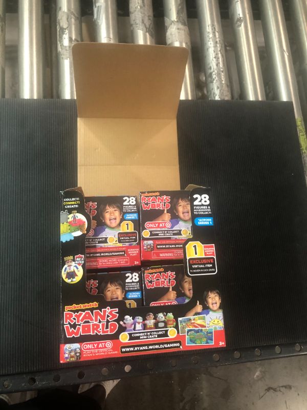 Photo 3 of Ryan's World Connect N' Collect Mini Crate Mystery Surprise (8 Pack)