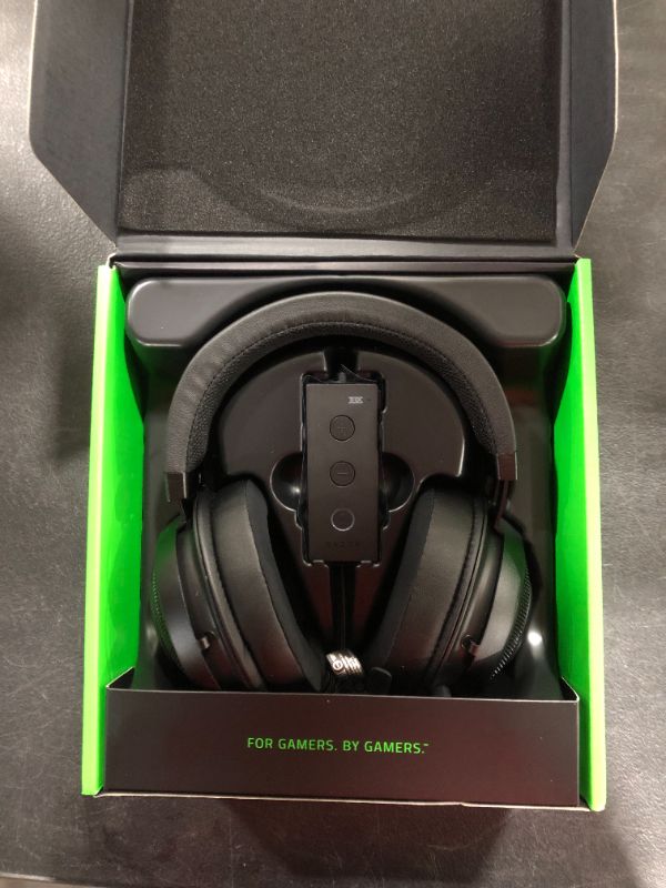 Photo 2 of Razer Kraken Tournament Edition THX 7.1 Surround Sound Gaming Headset: For PC, PS4, PS5, Nintendo Switch, Xbox One, Xbox Series X & S, Mobile – Black