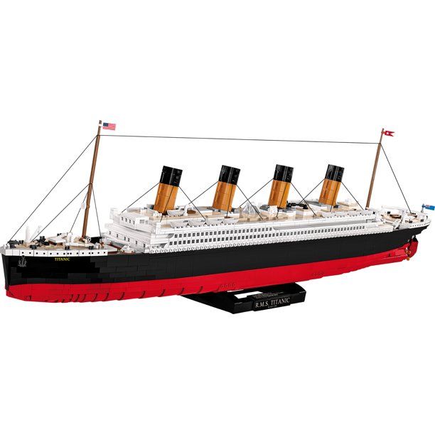 Photo 1 of COBI Historical Collecition R.M.S TITANIC 1:300 2840 Piece Construction Blocks Building Kit