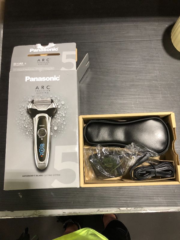 Photo 2 of Panasonic Arc5 Electric Razor, Men's 5-Blade Cordless with Shave Sensor Technology and Wet/Dry Convenience, ES-LV65-S