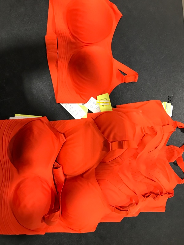 Photo 1 of All in motion 6 pack various sizes sport  bras 
Color ( Orange ) 
Sizes 
2 XXL
3 XL
1 L