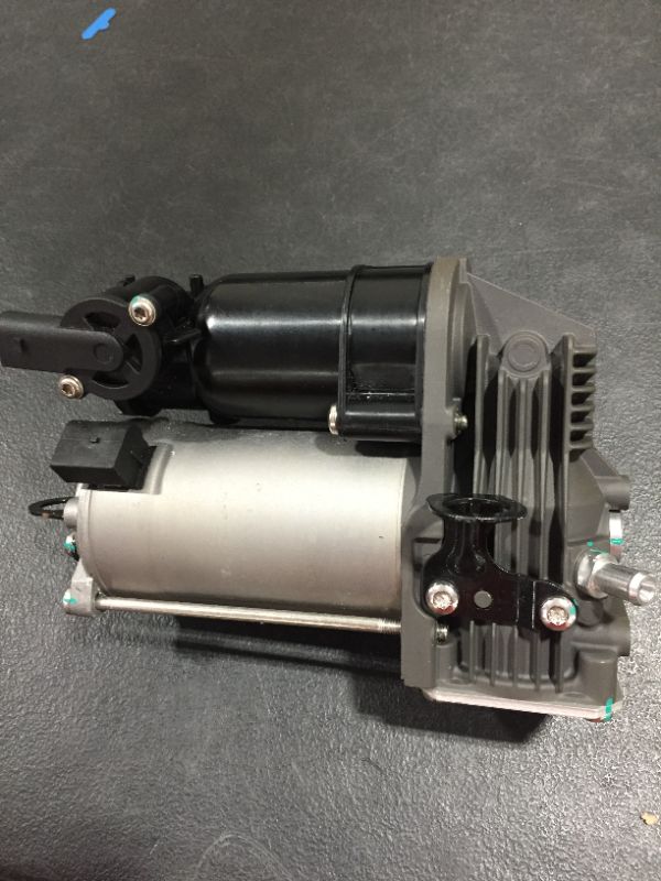 Photo 1 of Air Ride Suspension Compressor Pump New for MB W164 ML-Class GL-Class
