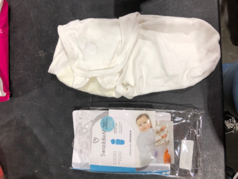 Photo 2 of SwaddleMe Original Swaddle Off-White Cotton-- Preemie Size up to 7 Pounds 1-Pack Wearable Baby Blanket
