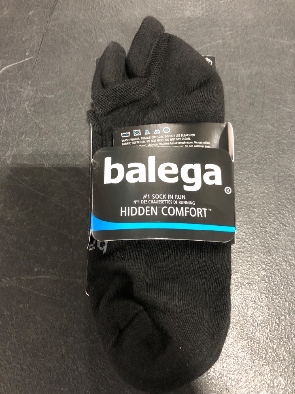 Photo 2 of Balega unisex-adult Hidden Comfort No-show Running Socks for Men and Women (1 Pair)
SIZE M. NO SHOW. 