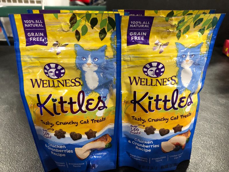 Photo 2 of 4 Pack- Wellness Natural Pet Food Cat Treat- Kittles Chicken and Cranberry