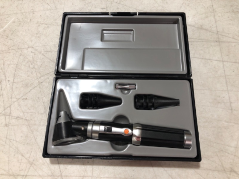 Photo 2 of Otoscope Kit,Professional Diagnostic Ear Care Tool with 2.5V Halogen Light, 3X Magnification, 4 Speculum Tips Size - for Children, Adults, Pets, etc.
