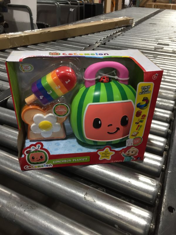 Photo 2 of CoComelon Lunchbox Playset

