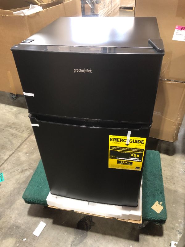 Photo 2 of Proctor Silex 3.1 cu ft Mini Refrigerator - Black