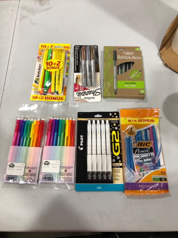 Photo 1 of Various pens, pencils and Highlighters