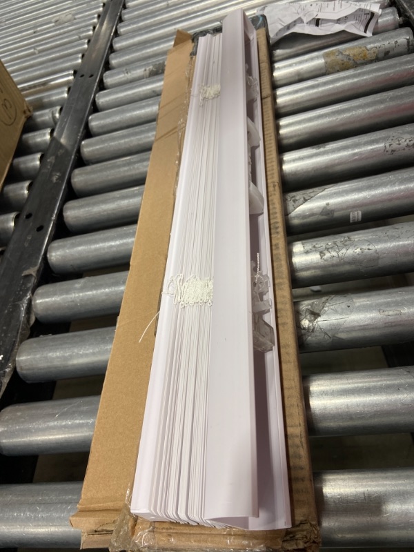 Photo 1 of Blinds for Windows , Mini Blinds , Window Blinds , Door Blinds , Blinds & Shades , Camper Blinds , Mini Blinds for Windows , Horizontal Window Blinds , Gloss White, 24"