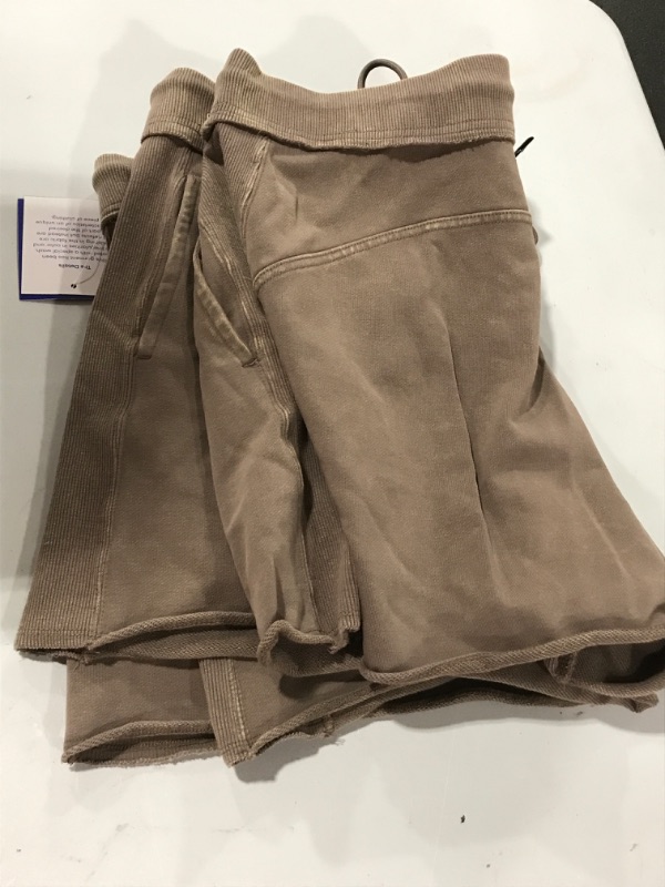 Photo 2 of 2 Pack) Women's Mid-Rise French Terry Shorts - Joyab™
(Size Large) 