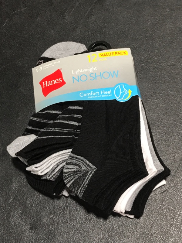 Photo 2 of Hanes Women's Lightweight No Show Socks - 12 Pair
Shoe Size: 5-9