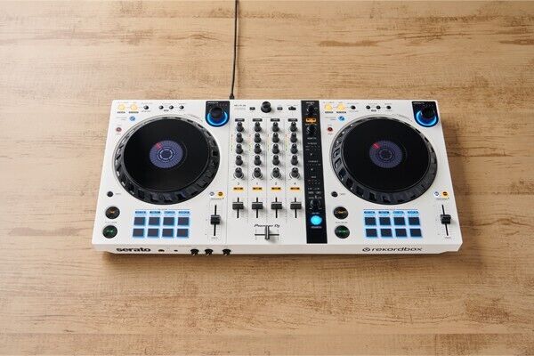 Photo 1 of Pioneer DJ DJ Controller White DDJ-FLX6-W Limited Model Only in Japan
