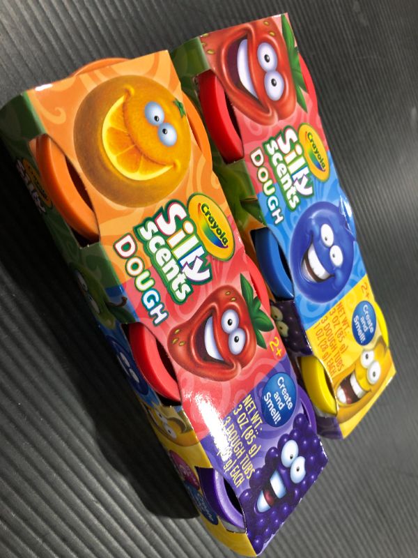 Photo 2 of {24 PACK} Crayola Silly Scents Dough Blueberry, Strawberry, Banana BRAND NEW 3-Pack