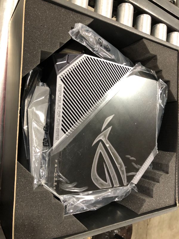 Photo 2 of ASUS ROG Rapture WiFi 6E Gaming Router (GT-AXE11000) - Tri-Band 10 Gigabit Wireless Router, World's First 6Ghz Band for Wider Channels & Higher Capacity, 1.8GHz Quad-Core CPU, 2.5G Port, AURA RGB
