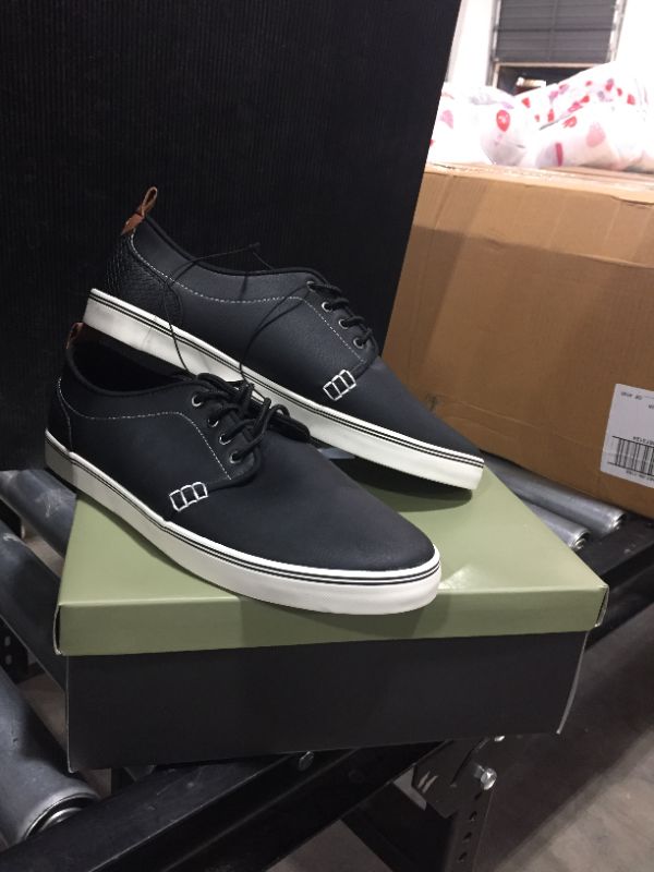 Photo 1 of Men's Elliot Casual Apparel Sneakers - Goodfellow & Co - SZ 9.5
