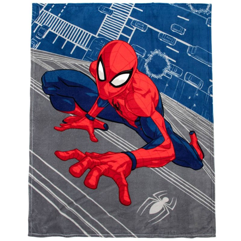 Photo 1 of 46"x60" Marvel Spider-Man Throw Blanket
