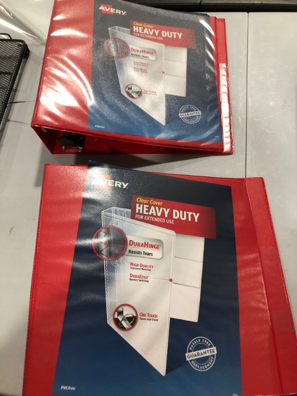 Photo 1 of 2-Avery 670 Sheets Clear Cover Heavy Duty for Extended Use 3 Binder PVC Free Red
