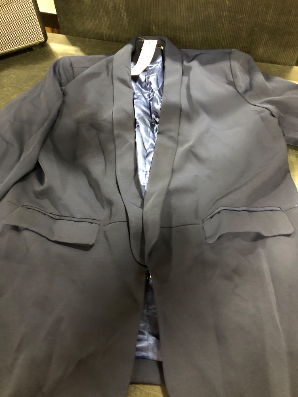 Photo 7 of MIX BAG WOMENS DRESS CLOTHES...2 BLOUSE 1 SKIRT 1 BLAZER AND 1 T SHIRT 