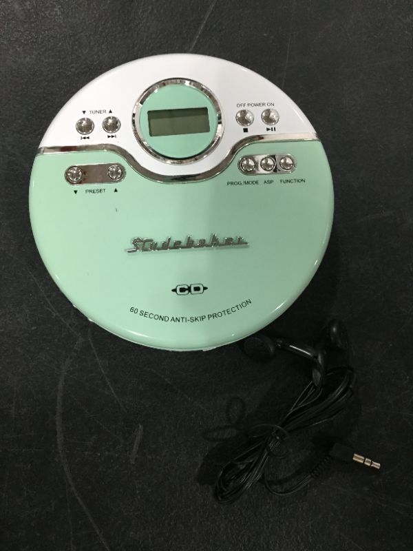 Photo 2 of Studebaker Sb3703mw Personal Jogging CD Player with FM Pll Radio (Mint Green/white)