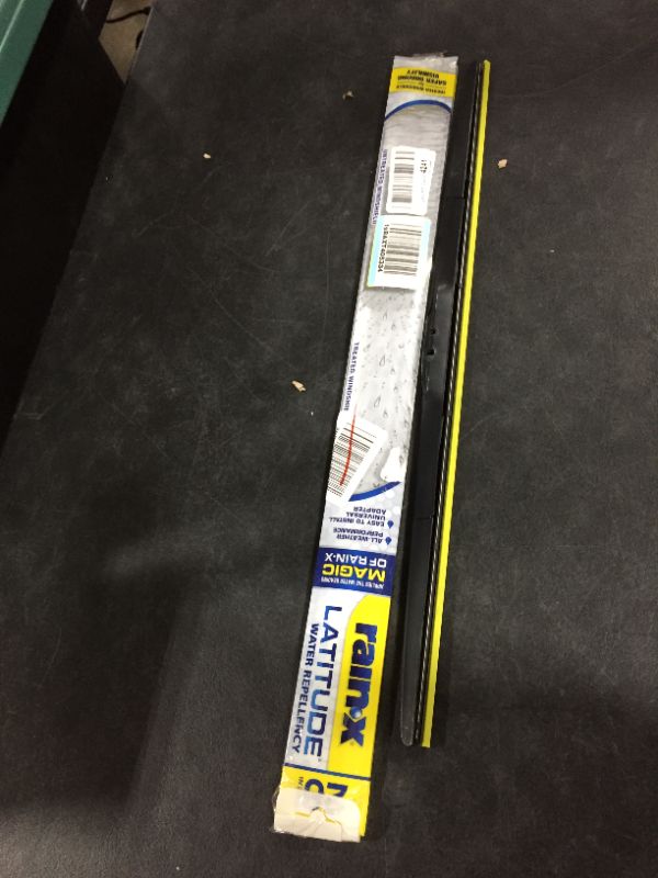 Photo 2 of Rain-X 26" Latitude Water Repellency Wiper Blade