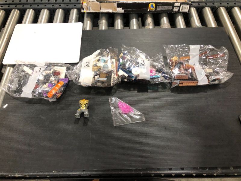 Photo 2 of LEGO Marvel Avengers: Endgame Final Battle 76192 Collectible Building Kit; Battle Scene at the Avengers Compound; New 2021 527 Pieces
