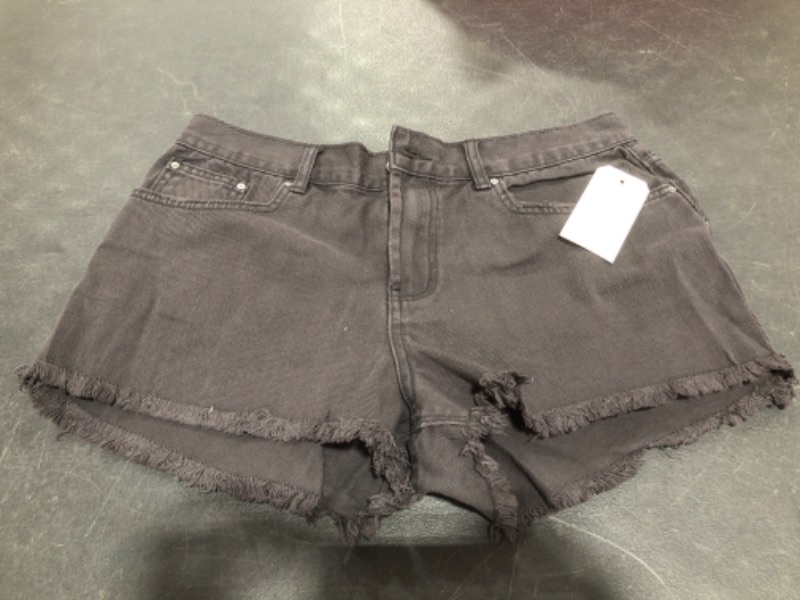 Photo 3 of Billabong Women's Cruisin Along Denim Short
SIZE 31.