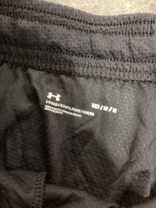 Photo 4 of Under Armour Men's Tech Mesh Shorts
BLACK. SIZE MEDIUM.