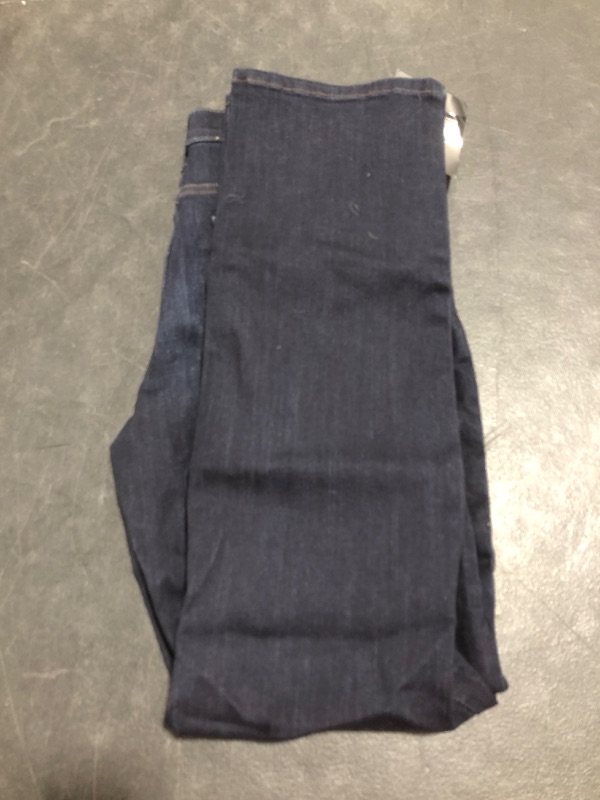 Photo 4 of Lee Women's Flex Motion Regular Fit Straight Leg Jean
SIZE 8 MEDIUM. NEW WITH TAGS. 