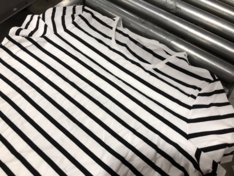 Photo 2 of AMAZON ESSENTIALS WOMEN'S TSHIRT, BLACK & WHITE STRIPED, SIZE XXL. PRIOR USE.