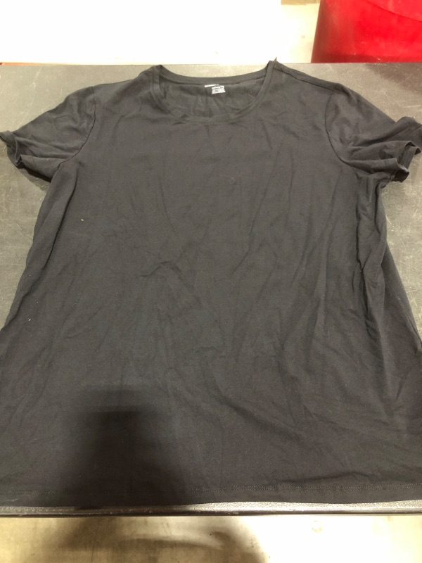 Photo 1 of AMAZON ESSENTIALS WOMEN'S T-SHIRT, BLACK, SIZE XXL. PRIOR USE.