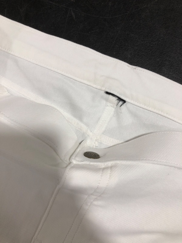 Photo 1 of HUE Women's Ultra Soft High Waist Denim Leggings. WHITE. UNMARKED SIZE. APPROX. LG/XL. PRIOR USE. 
