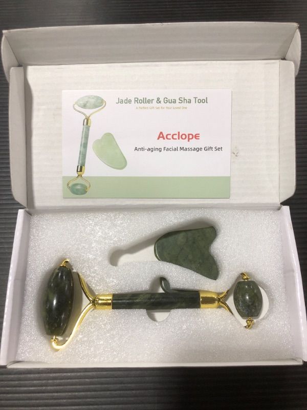 Photo 3 of ACCLOPE ANTI-AGING NATURAL STONE JADE FACIAL MASSAGE GIFT SET.