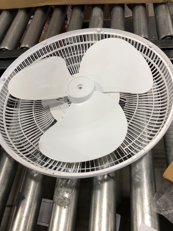 Photo 1 of BLACK+DECKER 16" Stand Fan with Remote, White
