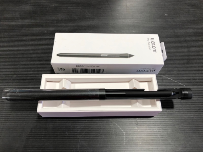 Photo 2 of Wacom Pro Pen Slim (KP301E00DZ)
