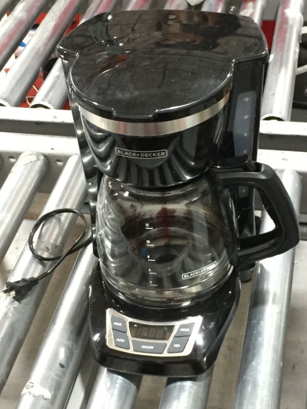 Photo 2 of BLACK+DECKER 12-Cup Programmable Coffeemaker