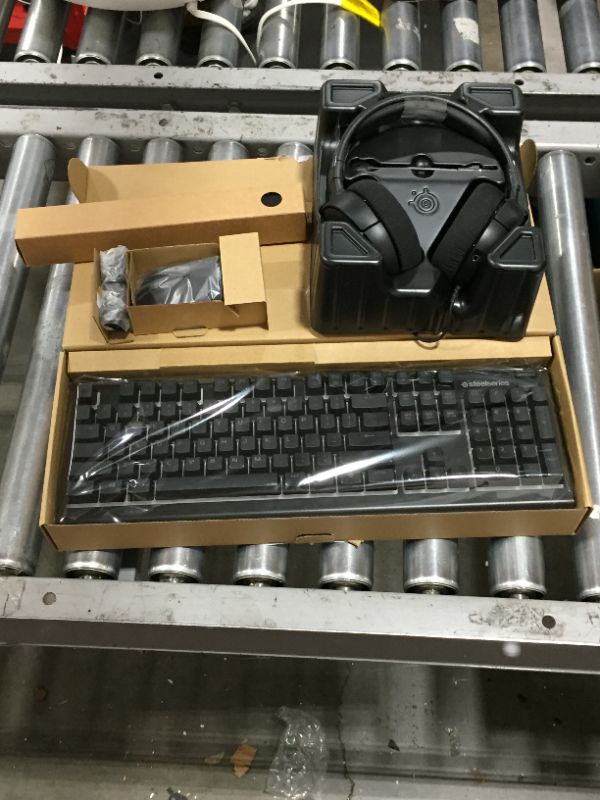 Photo 1 of SteelSeries Premier Gaming Bundle

