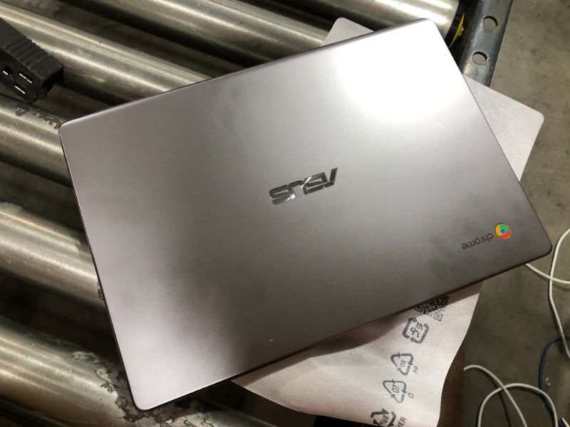 Photo 6 of ASUS C223N Intel Celeron N3350 11.6 Inch Chromebook - Grey
