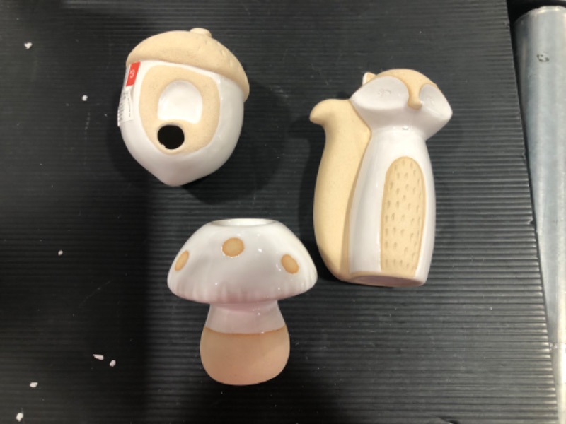 Photo 1 of 10 Fox 10 Acorn and 10 Mushroom Ceramic Figures